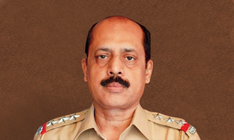 Ambani Terror Scare Case: Dismissed Cop Sachin Waze Approaches Bombay High Court For House Custody Ambani Terror Scare Case: Dismissed Cop Sachin Waze Approaches Bombay High Court For House Custody