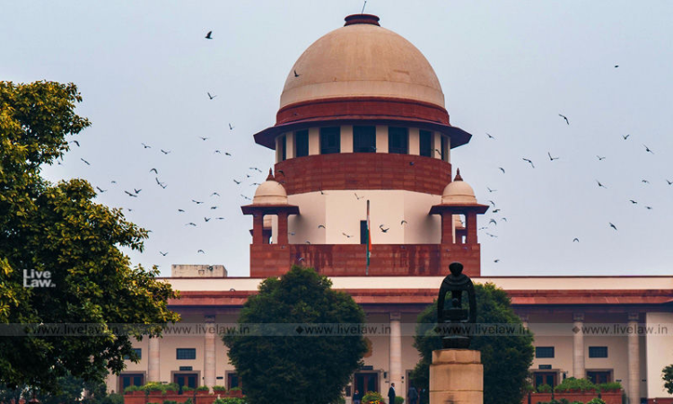 MHA Notification On Citizenship For Refugees Unrelated To CAA, Centre Tells Supreme Court MHA Notification On Citizenship For Refugees Unrelated To CAA, Centre Tells Supreme Court