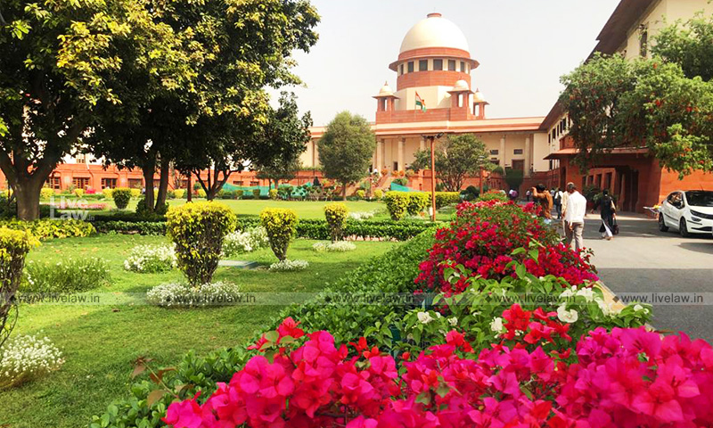 Hindu Joint Family Even If Partitioned Can Revert Back And Reunite To Continue Joint Family Status: Supreme Court Hindu Joint Family Even If Partitioned Can Revert Back And Reunite To Continue Joint Family Status: Supreme Court