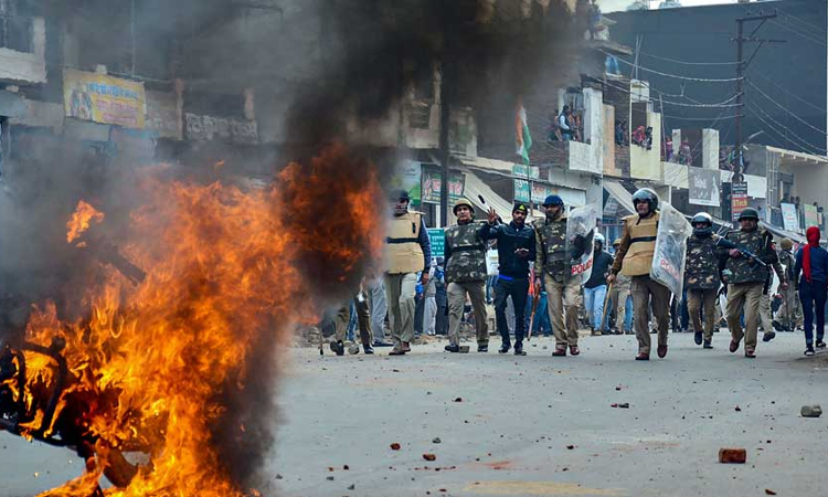Muzaffarnagar Riots: Court Allows Withdrawal Of Case Against UP Minister, MLA Sangit Som And Other BJP Leaders Muzaffarnagar Riots: Court Allows Withdrawal Of Case Against UP Minister, MLA Sangit Som And Other BJP Leaders