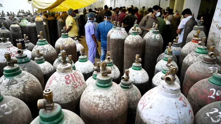 Beg, Borrow Or Steal Oxygen, Otherwise We Might Lose Thousands of Lives for Lack of Oxygen :Delhi High Court To Centre Beg, Borrow Or Steal Oxygen, Otherwise We Might Lose Thousands of Lives for Lack of Oxygen :Delhi High Court To Centre