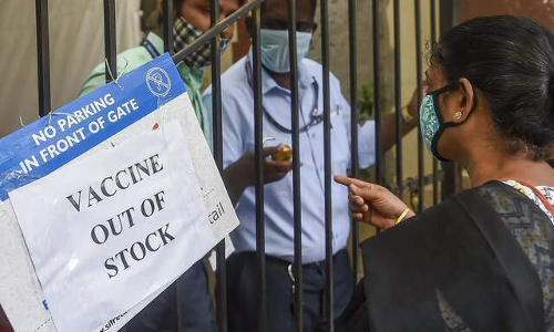 Early Decisions Could Have Saved Lives : Bombay High Court Tells Centre On Door-to-Door Vaccination Early Decisions Could Have Saved Lives : Bombay High Court Tells Centre On Door-to-Door Vaccination