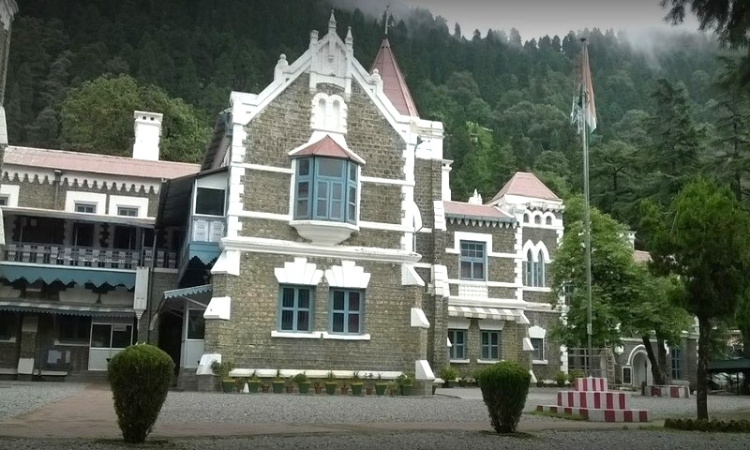 Uttarakhand High Court Directs Dehradun DM To Examine Citizenship Application Of Tibetan Migrant Within Six Weeks Uttarakhand High Court Directs Dehradun DM To Examine Citizenship Application Of Tibetan Migrant Within Six Weeks