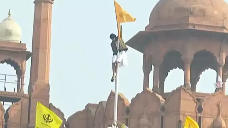 Republic Day Violence: Man Accused Of Hoisting Religious Flag At Red Fort Granted Interim Protection From Arrest Republic Day Violence: Man Accused Of Hoisting Religious Flag At Red Fort Granted Interim Protection From Arrest