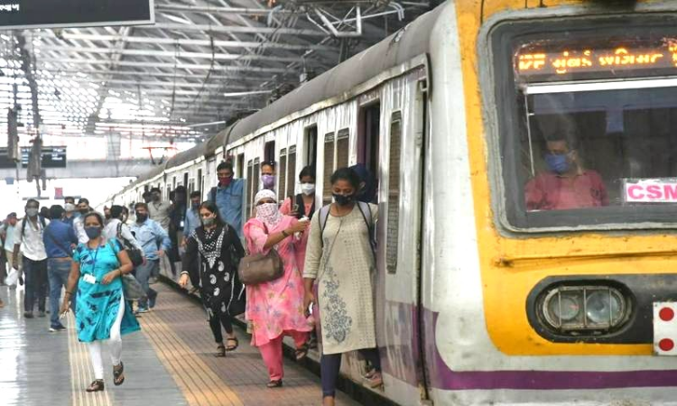 Need Civic Sense Like Japanese People: Bombay High Court While Granting Compensation In Mumbai Local Train Death Case Need Civic Sense Like Japanese People: Bombay High Court While Granting Compensation In Mumbai Local Train Death Case