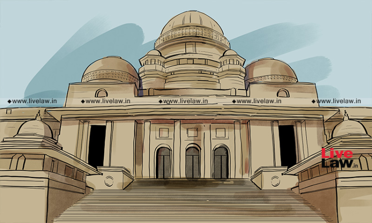 Following, Abusing Woman Few Times Wouldnt Shock Sense Of Decency, No Offence U/S 354 IPC: Bombay High Court Following, Abusing Woman Few Times Wouldnt Shock Sense Of Decency, No Offence U/S 354 IPC: Bombay High Court