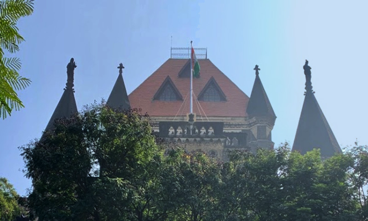 Mere Familial Relationship Between Bidders Does Not Amount To Cartelisation In Tender Process: Bombay High Court Mere Familial Relationship Between Bidders Does Not Amount To Cartelisation In Tender Process: Bombay High Court