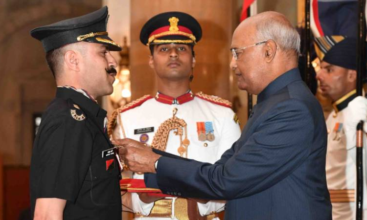Gallantry Medals Should Be Conferred Only At Republic/Independence Day Functions: Himachal Pradesh High Court Gallantry Medals Should Be Conferred Only At Republic/Independence Day Functions: Himachal Pradesh High Court