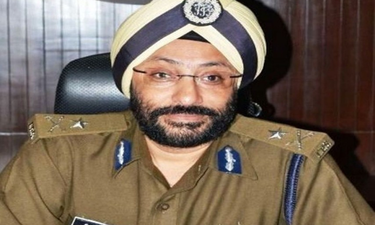 Supreme Court Refuses Protection To Suspended Chhattisgarh IPS Officer In Corruption Case Supreme Court Refuses Protection To Suspended Chhattisgarh IPS Officer In Corruption Case