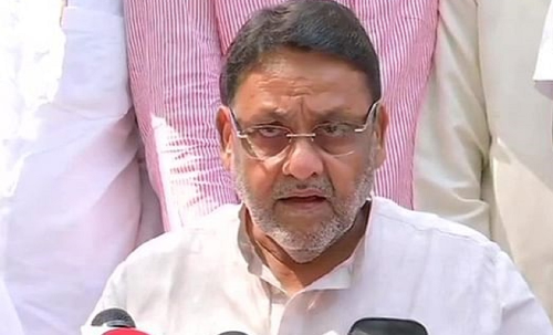 Magistrate Issues Summons Against Maharashtra Minister Nawab Malik On BJP Leader Mohit Bharatiyas Defamation Complaint Magistrate Issues Summons Against Maharashtra Minister Nawab Malik On BJP Leader Mohit Bharatiyas Defamation Complaint