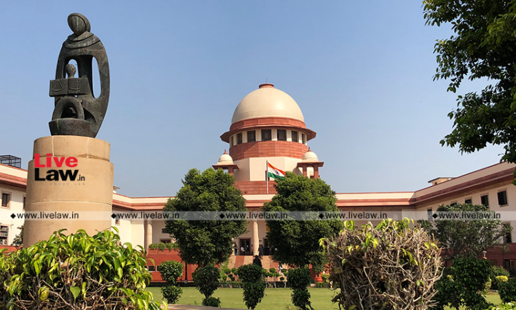 OCI Students Be Treated At Par With Indian Students For Any Courses For 2021-2022 Academic Year : Supreme Court OCI Students Be Treated At Par With Indian Students For Any Courses For 2021-2022 Academic Year : Supreme Court