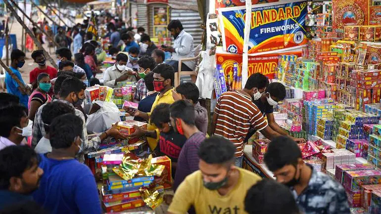 Its The Responsibility Of The Administration To Identify Safe Areas For Sale Of Firecrackers: Allahabad High Court Its The Responsibility Of The Administration To Identify Safe Areas For Sale Of Firecrackers: Allahabad High Court