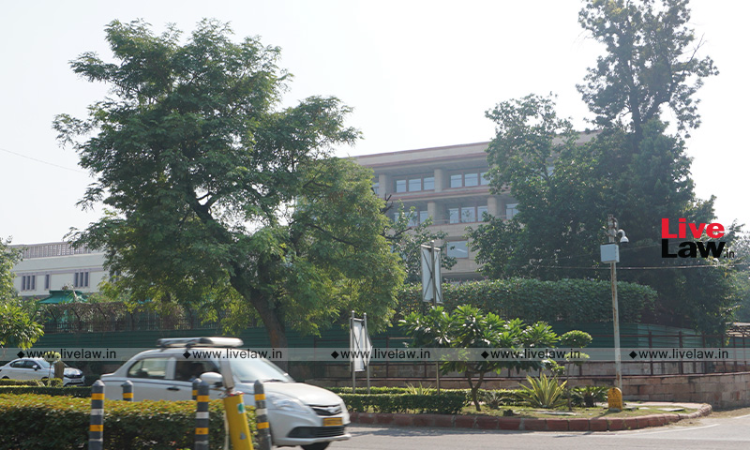Authority Must Have Valid Reasons For Accepting/ Rejecting Bids Even If Tender Clause Stipulates Otherwise: Delhi High Court Authority Must Have Valid Reasons For Accepting/ Rejecting Bids Even If Tender Clause Stipulates Otherwise: Delhi High Court