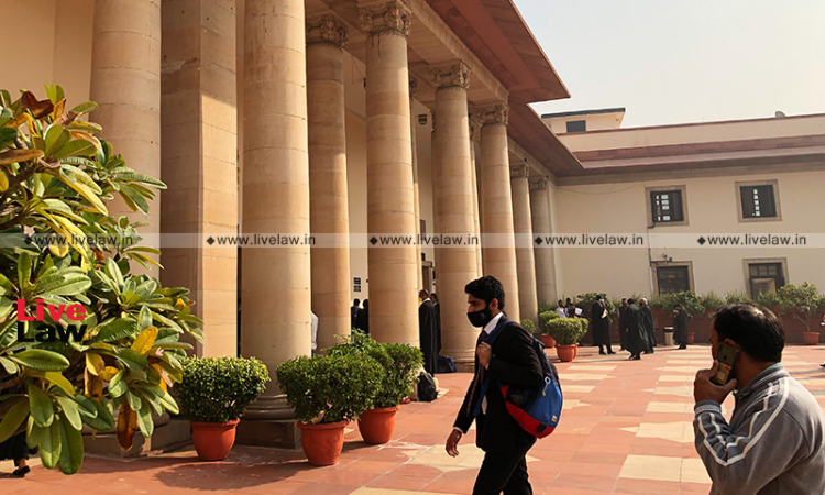 Supreme Court Dismisses Plea Seeking To Count Interns As Trainees & Consider Them For Stipend, Working Hours, Leave & Other Legal Protection Supreme Court Dismisses Plea Seeking To Count Interns As Trainees & Consider Them For Stipend, Working Hours, Leave & Other Legal Protection