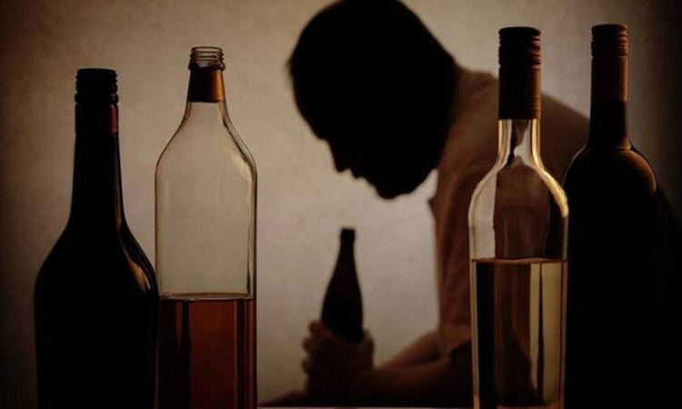 Tamil Nadu Govt Should Revisit Its Liquor Policy For Welfare Of Citizens; Present Rules Appear To Protect TASMAC Shops, Bars: High Court Tamil Nadu Govt Should Revisit Its Liquor Policy For Welfare Of Citizens; Present Rules Appear To Protect TASMAC Shops, Bars: High Court