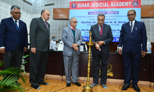Judges Shouldnt Count Their Leaves, No Alternatives To Hardwork: Justice MR Shah
