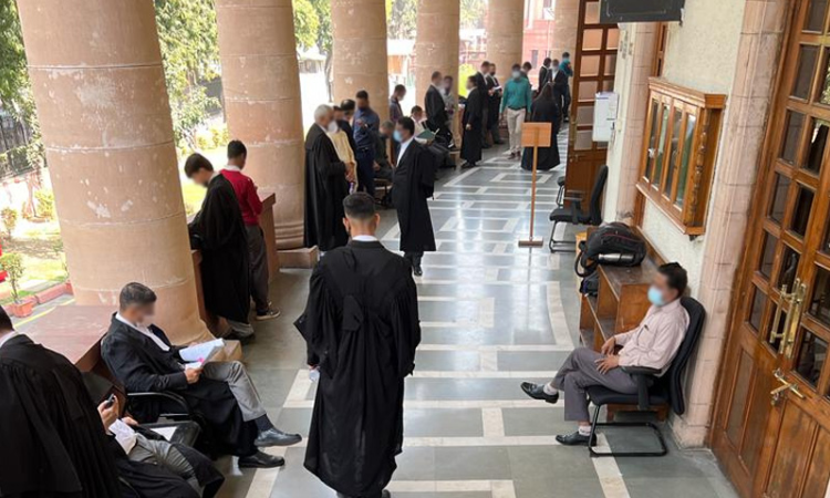 Supreme Court Seeks Inputs In Suo Motu Case For Strengthening Bar Associations Supreme Court Seeks Inputs In Suo Motu Case For Strengthening Bar Associations