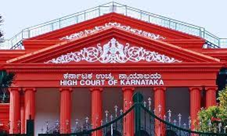 Against Karnataka Industrial Area Development Act: High Court Sets Aside Land Acquisition, Says It Was Done For Private Entitys Expansion Against Karnataka Industrial Area Development Act: High Court Sets Aside Land Acquisition, Says It Was Done For Private Entitys Expansion