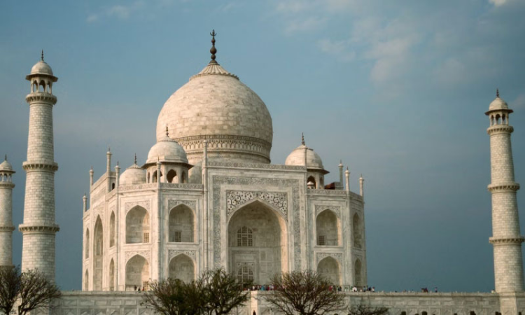 Decide Hindu Sena President’s Representation On ‘Wrong Historical Facts’ About Taj Mahal: Delhi High Court To ASI
