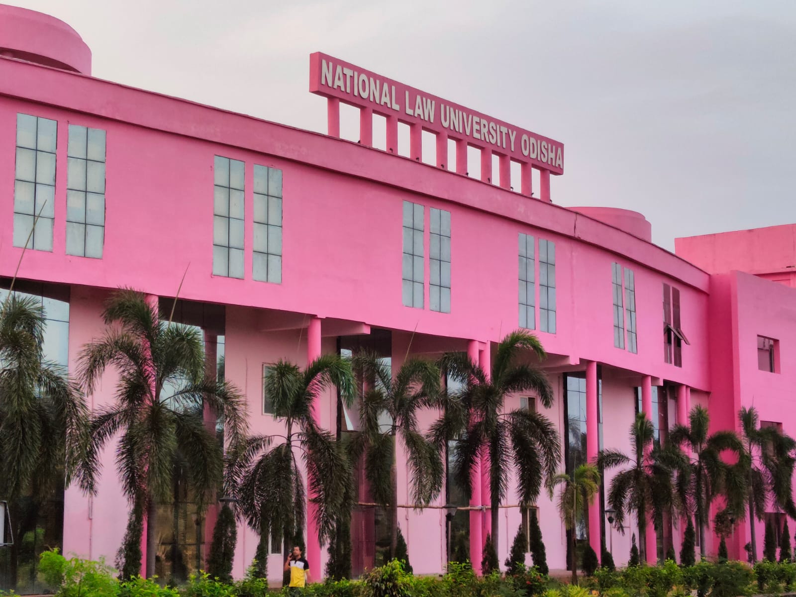 Orissa High Court Stays Single Judge Order Reinstating NLU-O Finance Officer Engaged On Contractual Basis