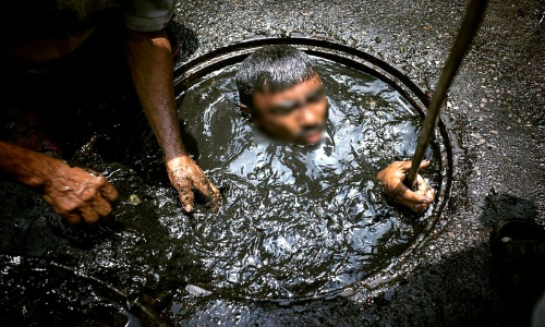 Manual Scavenging: Delhi High Court Quashes FIR Against Junior Engineer In 2017 Delhi Jal Board Sewer Deaths Case Manual Scavenging: Delhi High Court Quashes FIR Against Junior Engineer In 2017 Delhi Jal Board Sewer Deaths Case