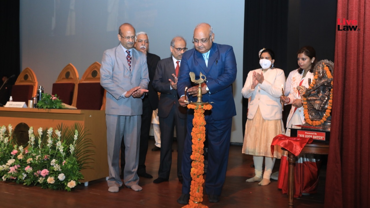 Justice Dinesh Maheshwari Inaugurates Conference On Sensitization Of District Court Judges On Gender Justice In Lucknow Justice Dinesh Maheshwari Inaugurates Conference On Sensitization Of District Court Judges On Gender Justice In Lucknow