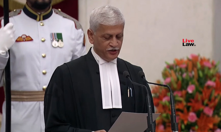 BREAKING | Justice UU Lalit Sworn-In As The 49th Chief Justice Of India