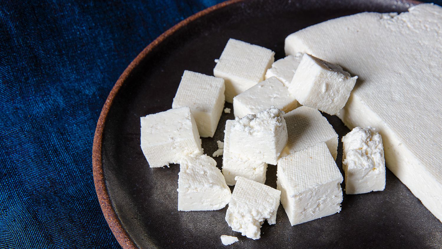 Suffer For Sometime Like You Made Customers Suffer By Serving Analogue Paneer: Bombay High Court Denies Interim Relief To Eatery Suffer For Sometime Like You Made Customers Suffer By Serving Analogue Paneer: Bombay High Court Denies Interim Relief To Eatery