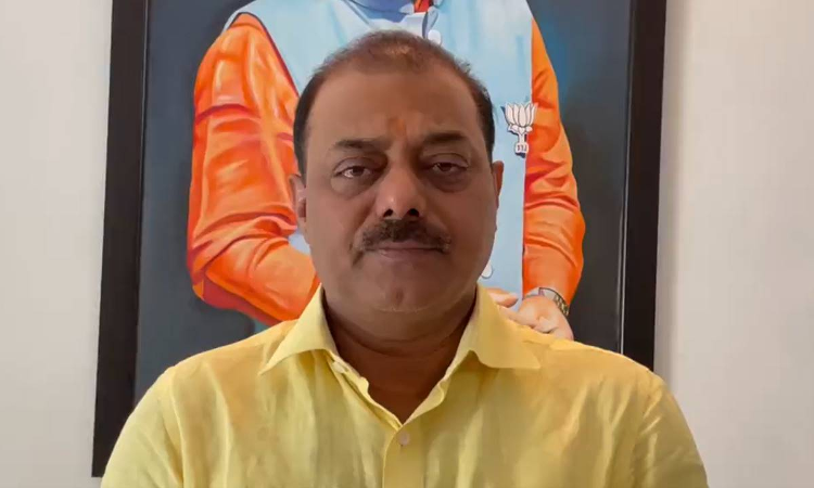 Prophet Remarks Row : Supreme Court Transfers FIRs Against Ex-BJP Leader Naveen Kumar Jindal To Delhi Police, Refuses To Extend Relief To Future FIRs Prophet Remarks Row : Supreme Court Transfers FIRs Against Ex-BJP Leader Naveen Kumar Jindal To Delhi Police, Refuses To Extend Relief To Future FIRs