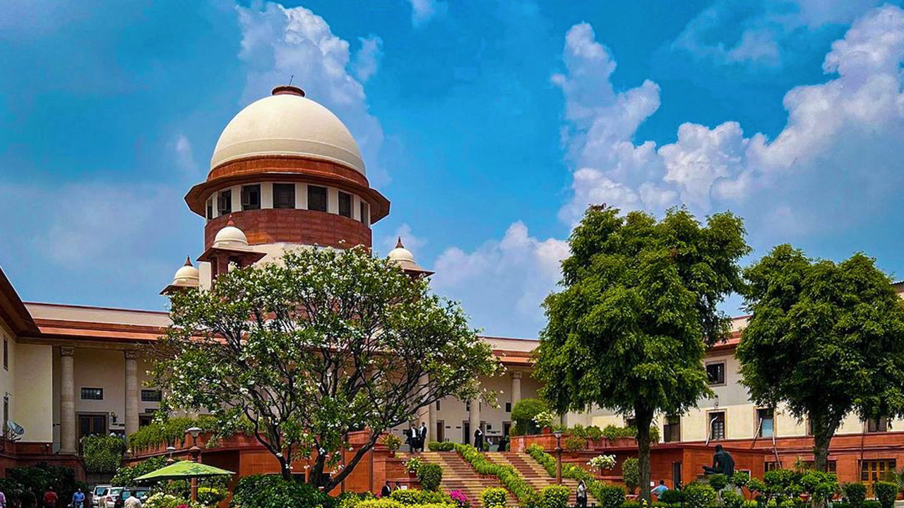 Supreme Court Imposes Rs. One Lakh Cost On TN Govt For Unnecessarily Challenging Former Sanitation Workers Pension