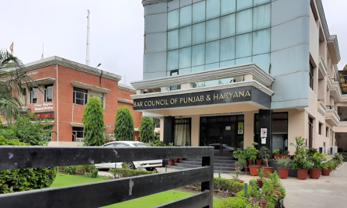 Punjab & Haryana Bar Council To Hold Extraordinary Meeting Over High Courts Method Of Designating Senior Advocates Punjab & Haryana Bar Council To Hold Extraordinary Meeting Over High Courts Method Of Designating Senior Advocates