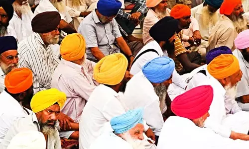 US Federal Court Allows Sikh Recruits to Wear Unshorn Hair and Beards in Marine Corps Boot Camp US Federal Court Allows Sikh Recruits to Wear Unshorn Hair and Beards in Marine Corps Boot Camp