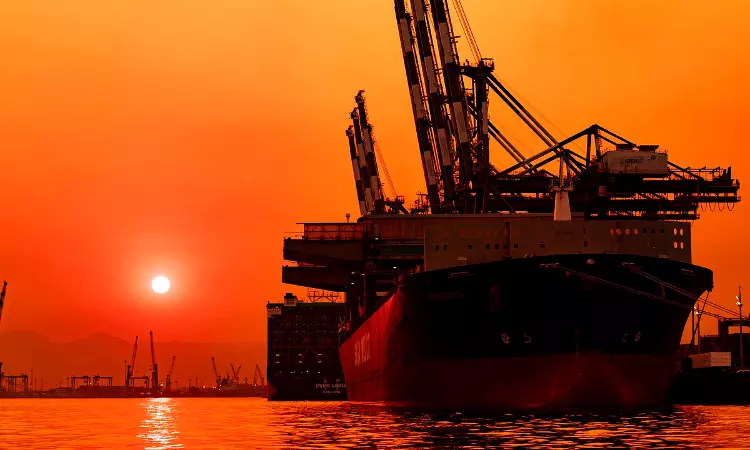 Shipping Industry – A Complex Saga Shipping Industry – A Complex Saga