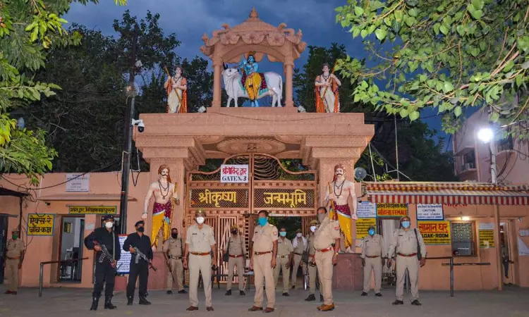 Krishna Janmabhumi Case: Allahabad HC Gives Last Chance To Respondents To File Reply In Plea Seeking Transfer Of Pending Suits Krishna Janmabhumi Case: Allahabad HC Gives Last Chance To Respondents To File Reply In Plea Seeking Transfer Of Pending Suits