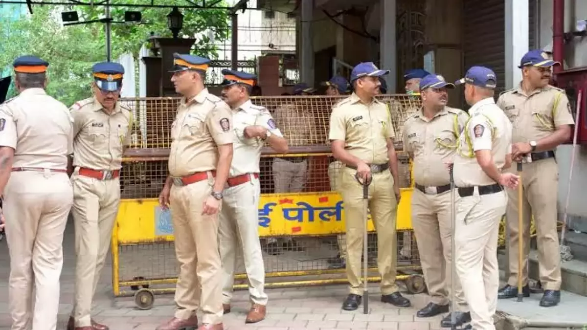 Police Officers Must Follow SC Mandate On Furnishing Grounds Of Arrest To Accused In Writing: Bombay High Court