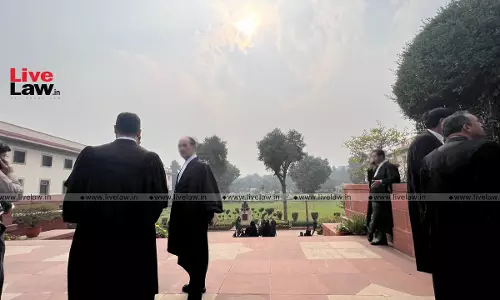 Union Govt Seeks Modification Of Senior Designation Guidelines; Says Point-Based System As Per SC Judgment Dilutes Honour Of Advocacy Union Govt Seeks Modification Of Senior Designation Guidelines; Says Point-Based System As Per SC Judgment Dilutes Honour Of Advocacy