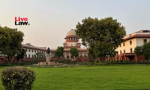 Rs 2 Crore Compensation For Bad Haircut Excessive : Supreme Court Asks NCDRC To Decide Models Claim Afresh Rs 2 Crore Compensation For Bad Haircut Excessive : Supreme Court Asks NCDRC To Decide Models Claim Afresh