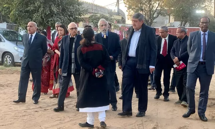 Three Supreme Court Judges Visit Sanganer Open Prison In Jaipur, Emphasise Need To Have More Such Prisons Across The Country Three Supreme Court Judges Visit Sanganer Open Prison In Jaipur, Emphasise Need To Have More Such Prisons Across The Country