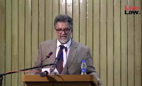 Lawyers Losing Independence To Speak About Law A Serious Issue : Aditya Sondhi Raises Concerns About Bar Becoming Pliant
