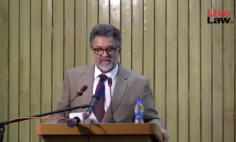 Lawyers Losing Independence To Speak About Law A Serious Issue : Aditya Sondhi Raises Concerns About Bar Becoming Pliant Lawyers Losing Independence To Speak About Law A Serious Issue : Aditya Sondhi Raises Concerns About Bar Becoming Pliant
