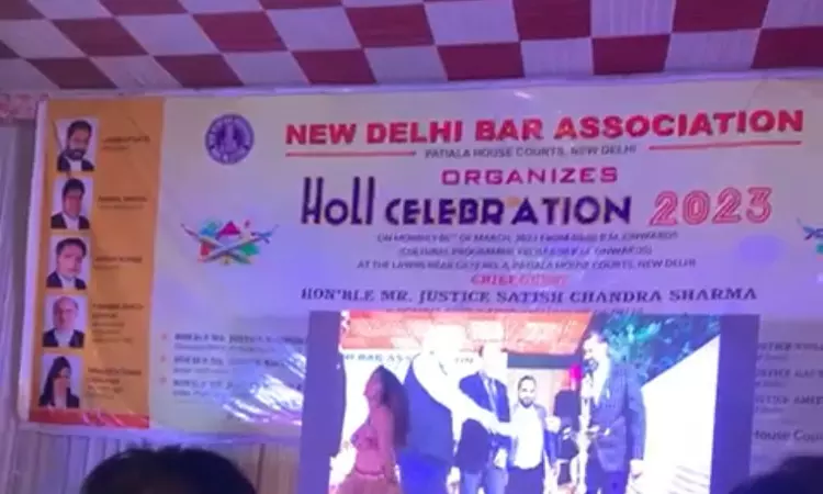 Inappropriate, Sexist : Lawyers Object To Dance Shows At Holi Celebrations Of New Delhi Bar Association Inappropriate, Sexist : Lawyers Object To Dance Shows At Holi Celebrations Of New Delhi Bar Association
