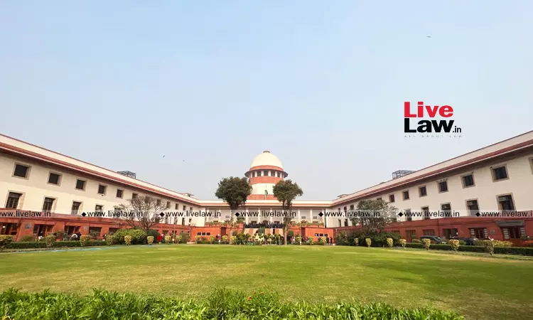 Central Excise Act- No Separate Notice Necessary For Recovery Of Erroneous Refund Granted: Supreme Court Central Excise Act- No Separate Notice Necessary For Recovery Of Erroneous Refund Granted: Supreme Court
