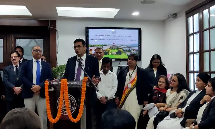 Must Ensure Zero Tolerance For Inappropriate Behaviour Towards Women, Sexist Language & Unsavoury Jokes : CJI DY Chandrachud Must Ensure Zero Tolerance For Inappropriate Behaviour Towards Women, Sexist Language & Unsavoury Jokes : CJI DY Chandrachud