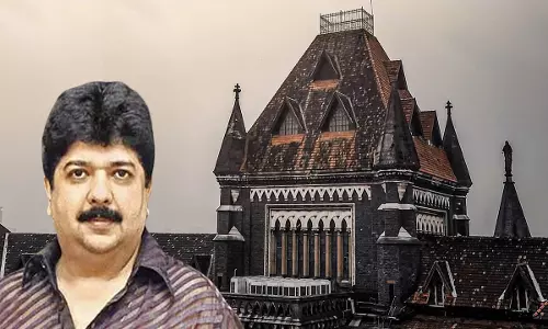 [Amruta Fadnavis Complaint] Bombay High Court Dismisses Bookie Anil Jaisinghanis Plea Alleging Illegal Arrest