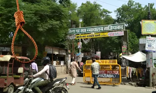Serious Crisis Will Arise For Women If Such A Man Remains Alive: UP Court Sentences Man To Death For Killing, Raping 9 Yr Old Girl