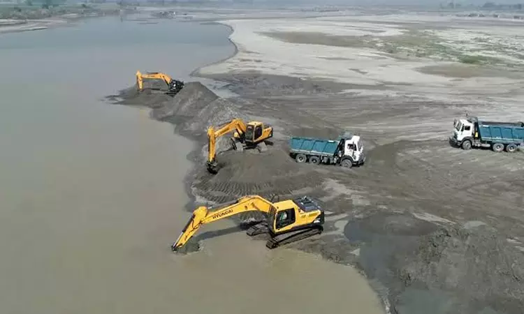 MP High Court Declines To Reduce Sentence Of Man Convicted For Sand Theft Through Illegal River Mining, Cites Environmental Impact MP High Court Declines To Reduce Sentence Of Man Convicted For Sand Theft Through Illegal River Mining, Cites Environmental Impact