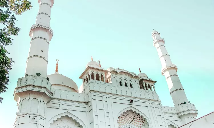 Teele Wali Masjid Dispute| Maintainability Of Lord Sheshnags Suit In Lucknow Court Seeking Possession Of Premises Challenged In Allahabad HC