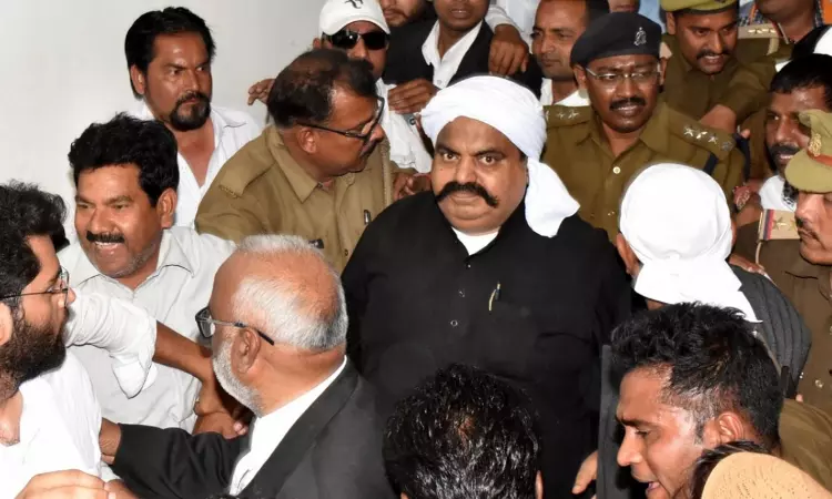 Umesh Pal Murder Case| UP Court Remands Gangster-Turned-Politician Atique Ahmed, His Brother To 5 Days Police Custody Umesh Pal Murder Case| UP Court Remands Gangster-Turned-Politician Atique Ahmed, His Brother To 5 Days Police Custody