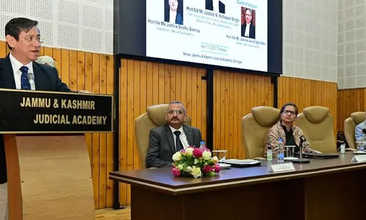 Judges Should Write Judgments For Understanding Of Litigants, Not Higher Courts: Jammu & Kashmir High Court CJ N Kotiswar Singh Judges Should Write Judgments For Understanding Of Litigants, Not Higher Courts: Jammu & Kashmir High Court CJ N Kotiswar Singh