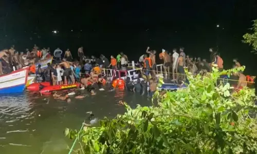 Tanur Boat Tragedy: Kerala High Court Initiates Suo Moto Proceedings, Cracks Whip On State Authorities For Failed Supervision Tanur Boat Tragedy: Kerala High Court Initiates Suo Moto Proceedings, Cracks Whip On State Authorities For Failed Supervision